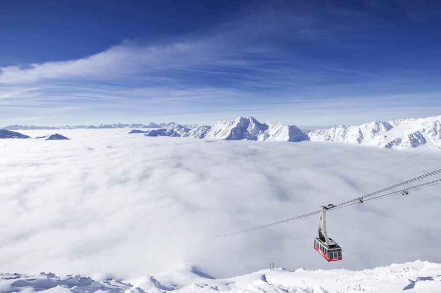 Den Wolken entschweben und einen herrlichen Skitag auf dem Schnalstaler Gletscher genießen.