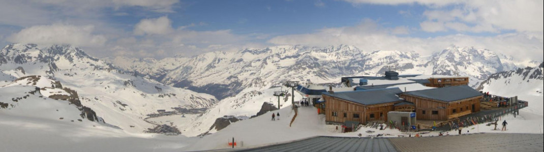 Eine traumhafte Aussicht hat man vom Grande Motte Gletscher in Tignes.