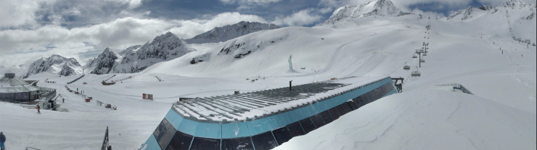Über 30 Pistenkilometer kann man im Mai noch am Stubaier Gletscher erkunden.
