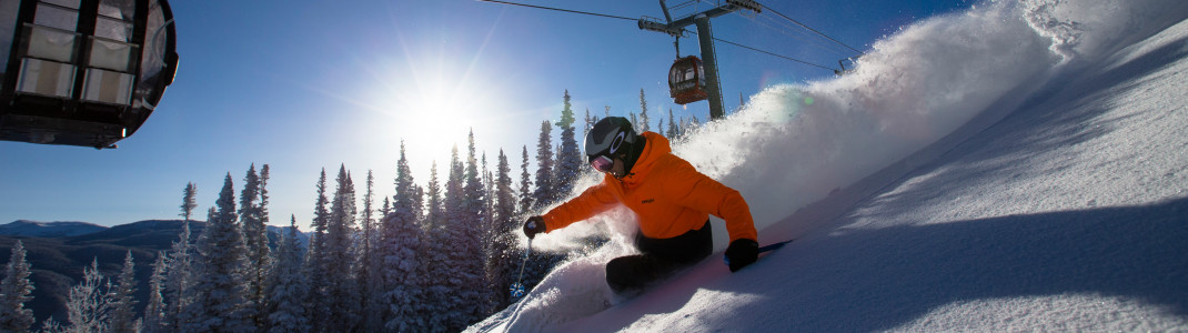 Aspen Snowmass: Erlebe den legendären Champagne Powder der Rocky Mountains.