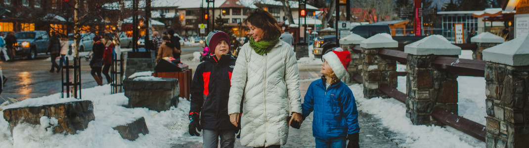Vorbildfunktion: Zum Schutz der Kinder soll in Banff bald ein allgemeines Rauchverbot herrschen.