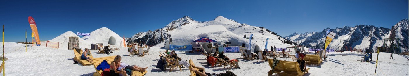 Gemütliche Pause mit Sonnenliegen in Mayrhofen