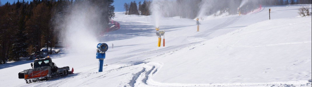 Am Kronplatz wird kräftig beschneit - am Samstag wird in die neue Saison gestartet.