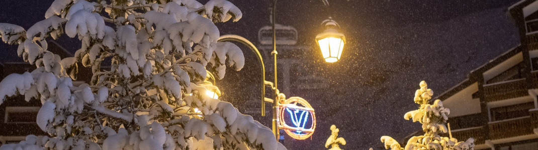 Kräftig eingeschneit wird auch wieder der französische Bergort Val Thorens.
