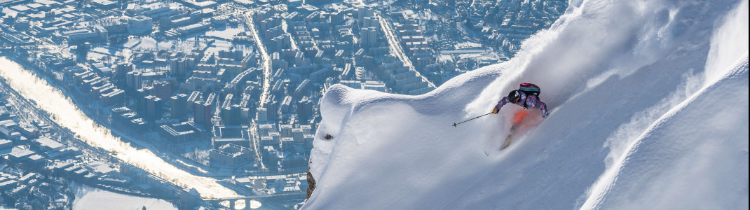 Die Kulisse an der Nordkette direkt über der Stadt ist atemberaubend.