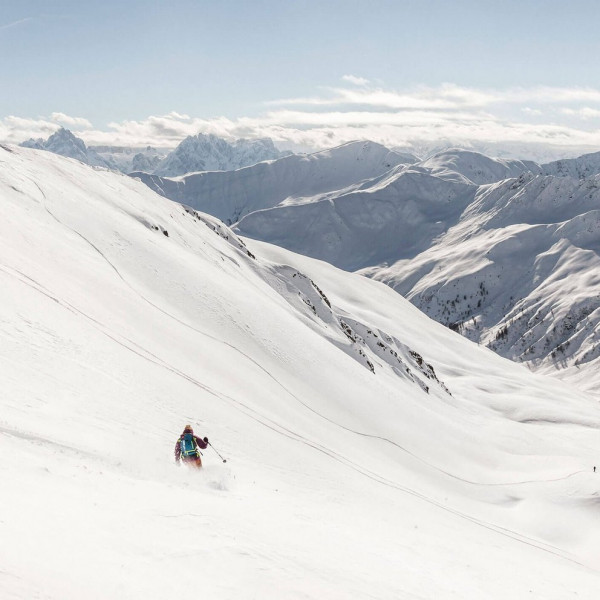 Neben dem Großglockner Resort Kals-Matrei hat Osttirol noch weitere Freeride-Geheimtipps zu bieten, wie z.B. das Skizentrum Sillian-Hochpustertal.