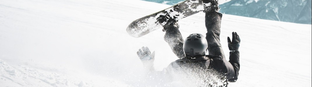 Unfälle auf der Skipiste passieren immer wieder – doch es gibt durchaus Möglichkeiten, dich zu schützen.