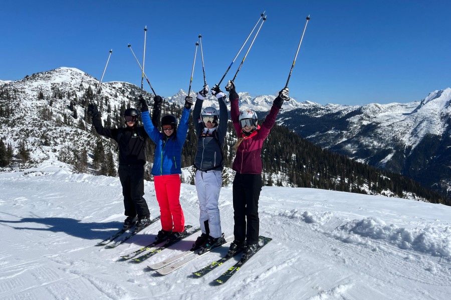 Zur Auswahl steht unter anderem das Skigebiet Altenmarkt-Zauchensee, wo letztes Jahr das Gymnasium Neutraubling hinreisen durfte.