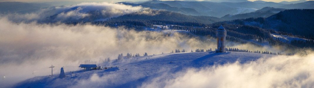 Der Feldberg ist mit 1.493 Metern der höchste Berg in Baden-Württemberg.