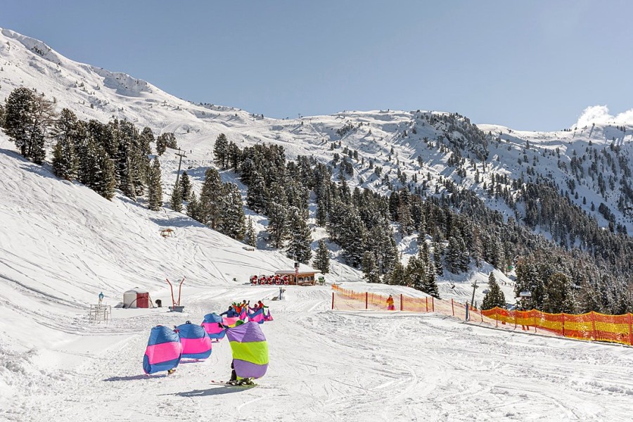 Ein traumhafte Kulisse erwartet die Skifahrer in den Skigebieten im Pitztal in Tirol.