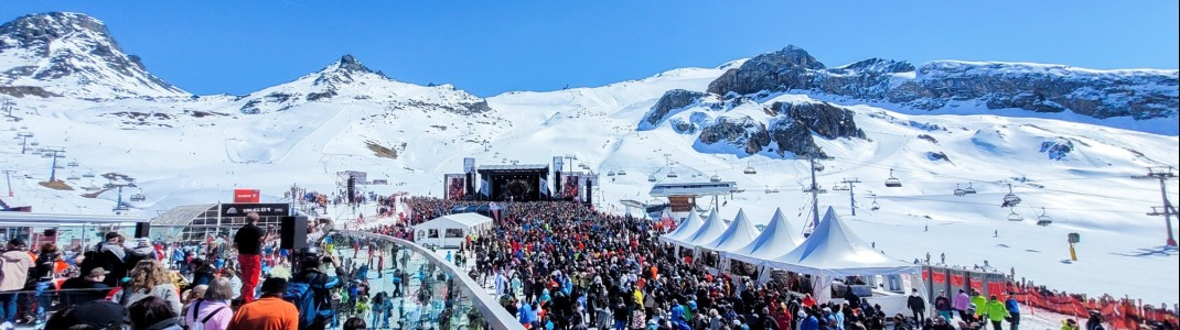 Beeindruckende Kulisse: 17.000 Fans feierten beim Spring-Concert mit Andrea Berg auf der Idalp.