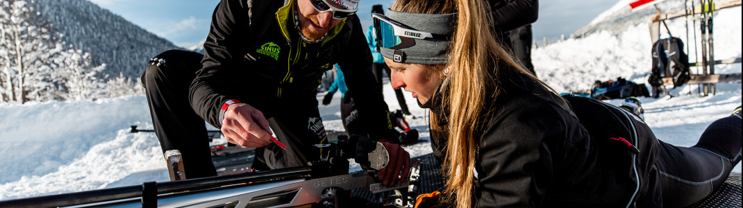 Beim Gästebiathlon kann sich jeder mal im Zielen und Schießen versuchen und danach sogar vielleicht am Volksbiathlon teilnehmen.