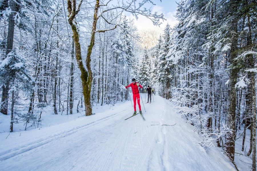 Ganz bei sich selbst und in Bewegung sein, inmitten unberührter Winterlandschaft – nirgendwo geht das besser als beim Langlaufen im Chiemgau.
