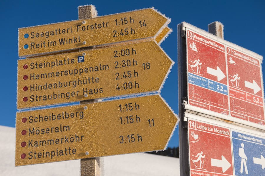 Weiße Pracht, soweit das Auge reicht, tiefblauer Himmel und eine riesige Loipenauswahl – der Chiemgau ist nicht umsonst ein Hotspot für das Langlaufen.