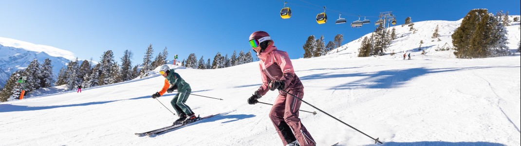 In Mayrhofen im Zillertal erwarten dich zwei Skiberge, abwechslungsreicher Pistenspaß und traumhafte Ausblicke.