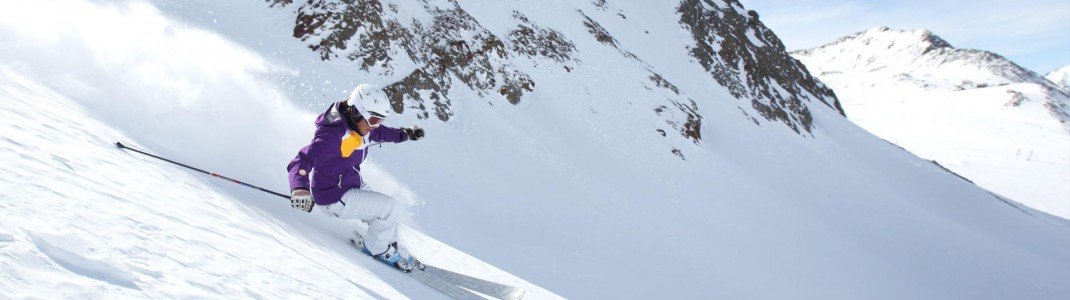 Am Schnalstaler Gletscher kannst von von September bis Mai Ski fahren.