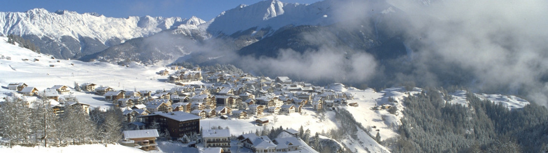 Etwas Schnee liegt auch schon im Ort Serfaus auf 1427 Metern.