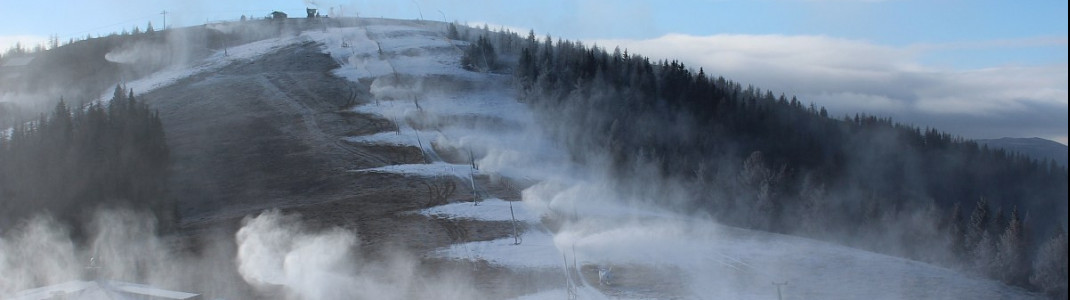 Die Schneekanonen in Bad Kleinkirchheim laufen auf Hochtouren.