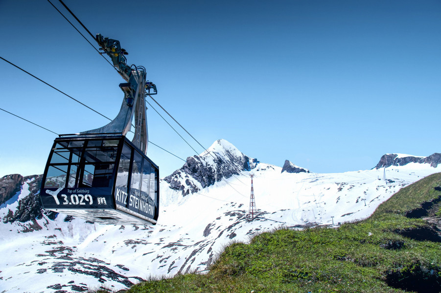 Am Kitzsteinhorn im Salzburger Land liegt noch jede Menge Schnee. Ab 29. Mai kann man dort wieder Skifahren.