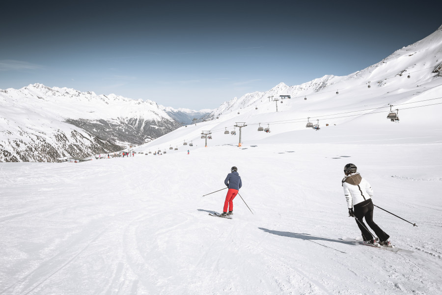 Breite Pisten oberhalb der Baumgrenze prägen das Skigebiet Obergurgl-Hochgurgl.