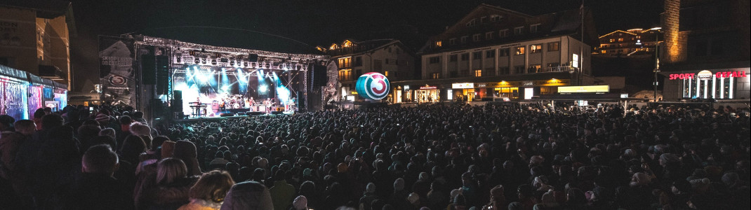 Das Skiopening findet auf der Open-Air-Bühne im Ortskern statt.