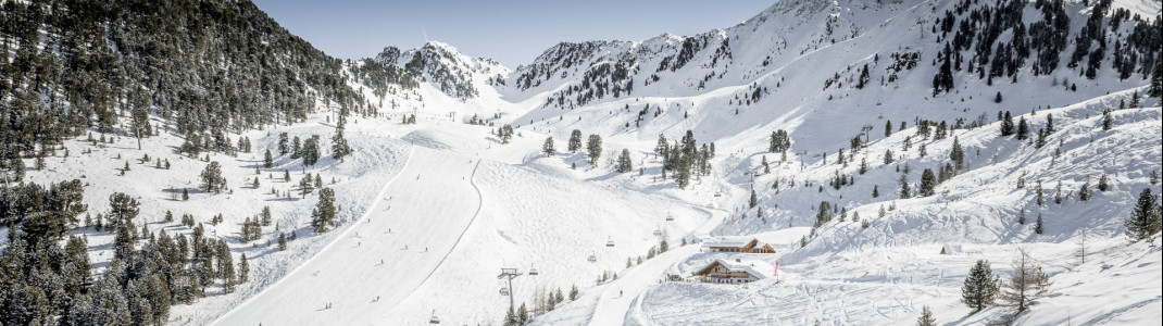 Off the slopes, there are several opportunities for a detour into the deep snow.