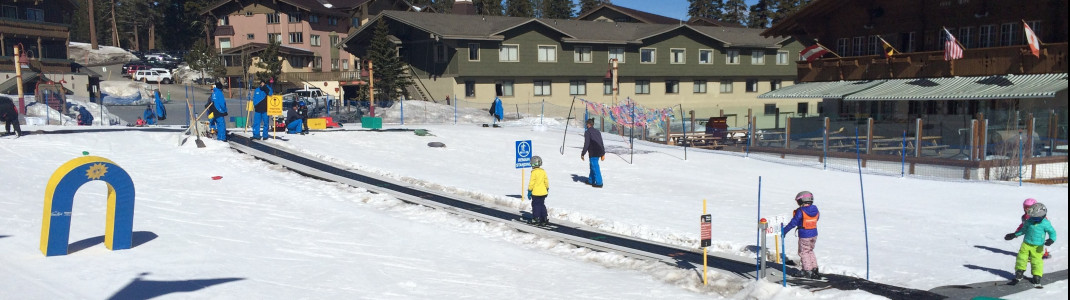Beginner area at the Main Lodge in front of the restaurant Yodler.