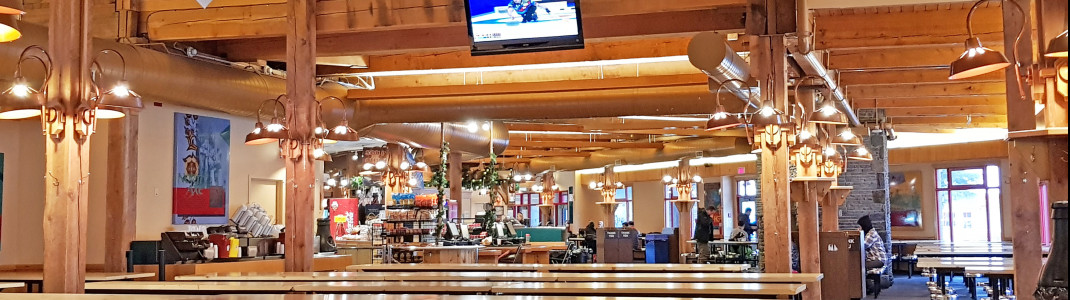 End your ski day at Nakiska Day Lodge