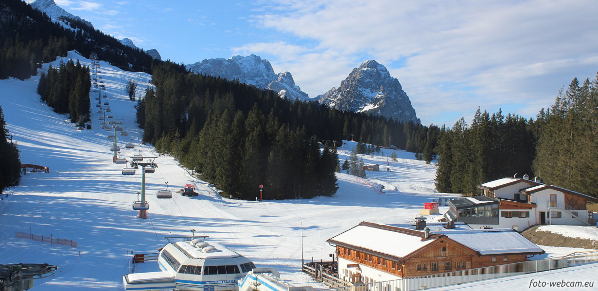 Am Hausberg laufen die Vorbereitungen für den Saisonstart auf Hochtouren.