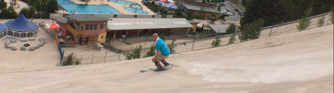 Um beim Sandskifahren Spaß zu haben, ist durchaus ein gewisses skifahrerisches Können notwendig.