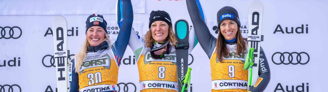 Sieg für Ilka Stuhec vor Kajsa Vickhoff Lie und Elena Curtoni.