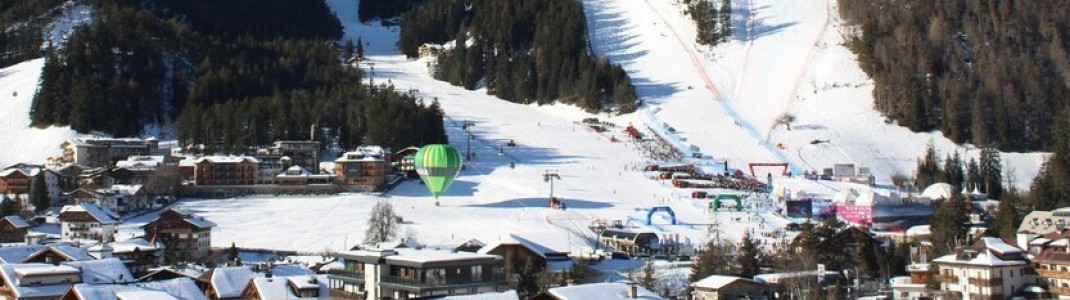 Der Zielbereich der Weltcupstrecke liegt in St. Vigil am Kronplatz. Der Eintritt für Zuschauer ist frei.