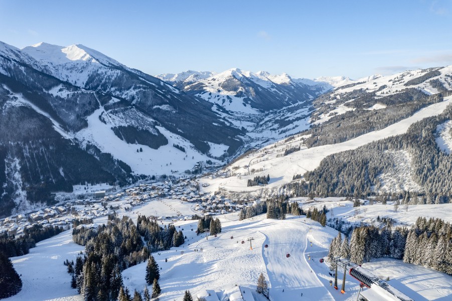 Entdecke bundesländerübergreifendes Skivergnügen im Skicircus Saalbach Hinterglemm Leogang Fieberbrunn!