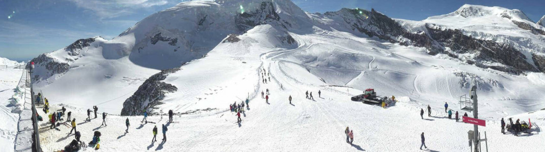 250cm Schnee liegen aktuell auf dem Gletscher in Saas-Fee.