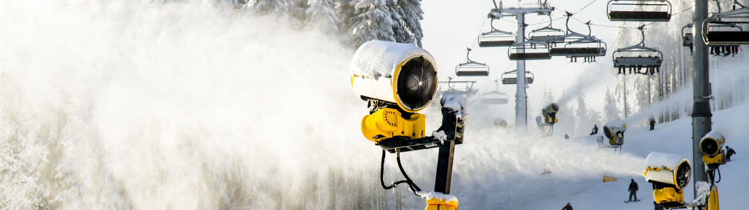 Ohne geht's nicht: Das Beschneiungssystem im Sauerland wird stetig ausgebaut.