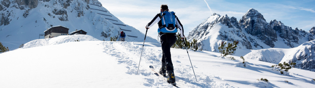 Unberührte Natur genießt du bei einer Skitour auf die Nockspitze