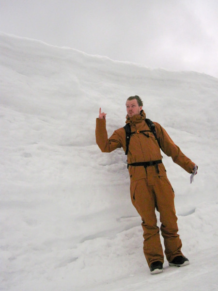 Im Januar und Februar türmt sich der Schnee in Japan oft mehrere Meter hoch.