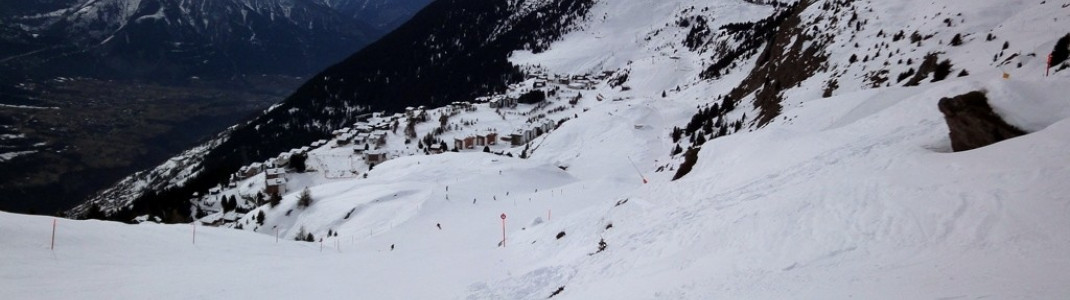 Die autofreien Orte Riederalp, Bettmeralp und Fiescheralp befinden sich hoch über dem Rhônetal. Abends ist es nur schwer möglich ins Tal zurück zu gelangen.