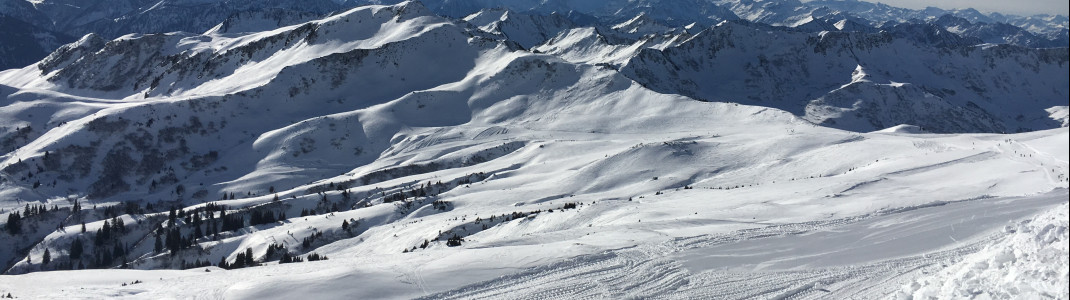 Mit rund 9 Metern Schnee pro Winter gehört Damüls zu den schneereichsten Dörfern der Welt.