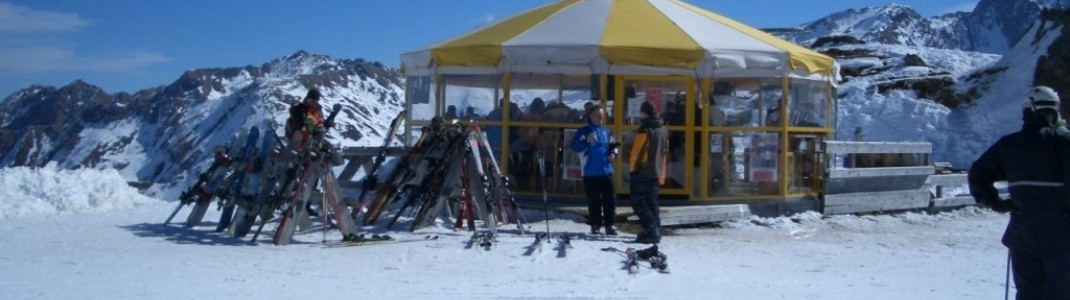 Schirmbar an der Bergstation der Panoramabahn!