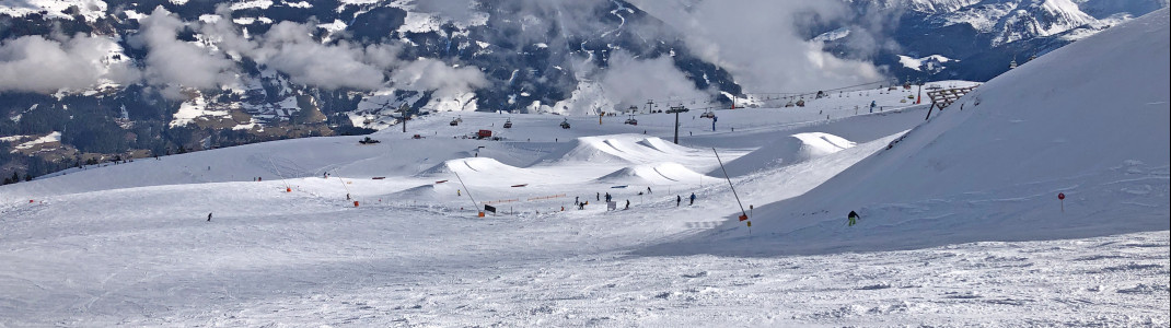 Der Snowpark befindet sich neben dem Schnee-Express.