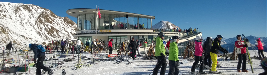 Das Salaas an der Bergstation Viderjochbahn überzeugt mit der schönsten Aussicht im ganzen Skigebiet