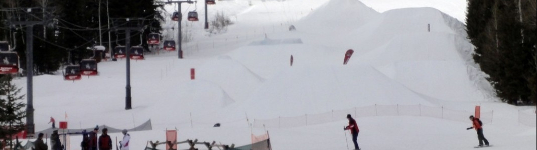 Blick auf die Kicker im Funpark am Eagle's Rest Sessellift!