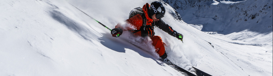 Viele Freeride-Abfahrten starten direkt am Pistenrand.