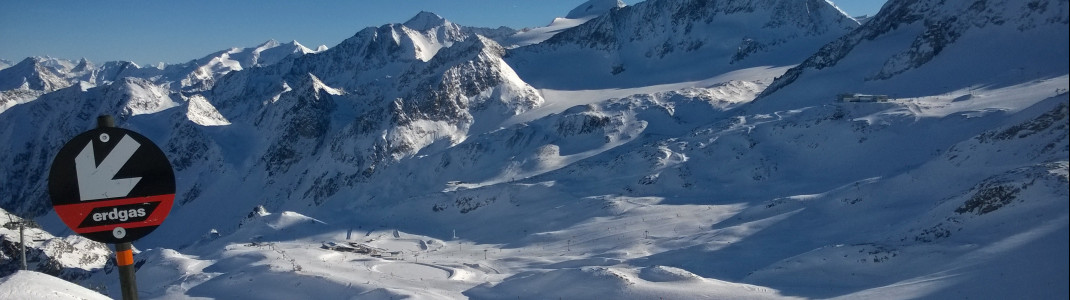 Blick von der schwarzen "Daunhill" Piste auf das Restaurant Gamsgarten