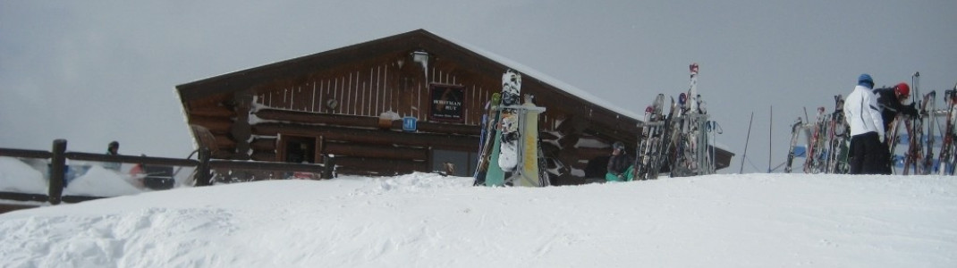 Horstman Hut an der Bergstation des 7th Heaven Express Sessellifts