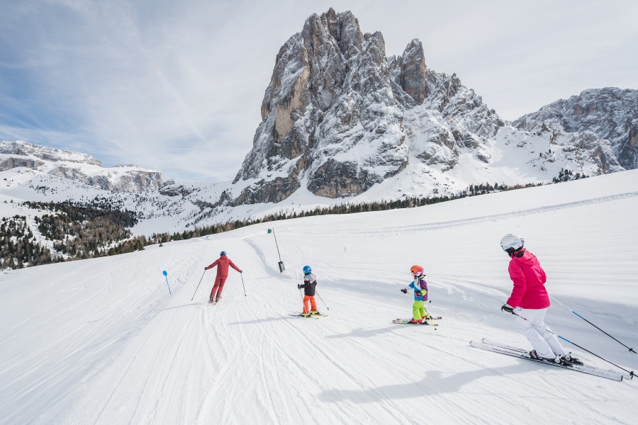 In Gröden kannst die Natur im Winter aktiv erleben und dir dein individuelles Urlaubsprogramm zusammenzustellen.