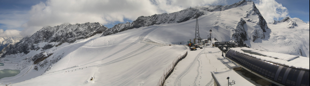Die Piste 32 am Rettenbachferner wird ab Freitag bis zur Mittelstation geöffnet sein.