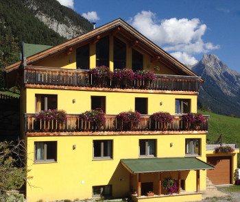 Haus Aperies with its great view in summer