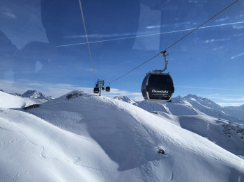 Skiing the Arlberg has a very long tradition!